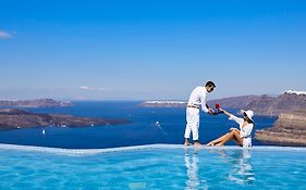 Suites Of The Gods Santorini 5*